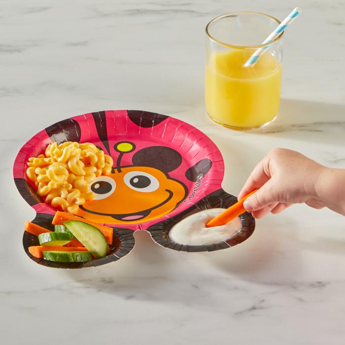 Hefty Brings Back the Iconic Zoo Pals Plates From the Early 00's
